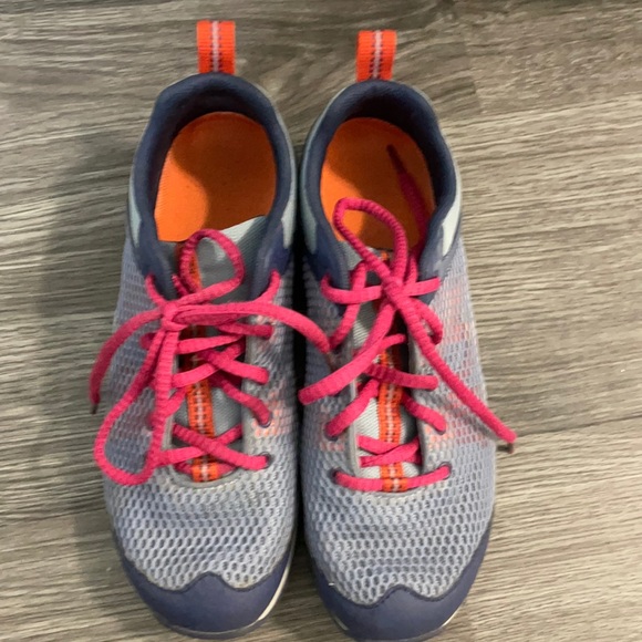 Pink and blue sneakers. - Picture 1 of 4